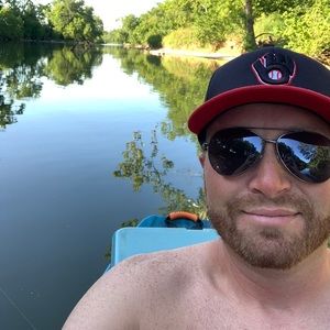 Meet your Posher, Sam